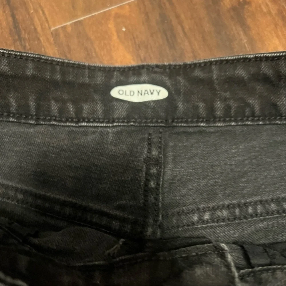 Old Navy black shorts size 8 excellent condition